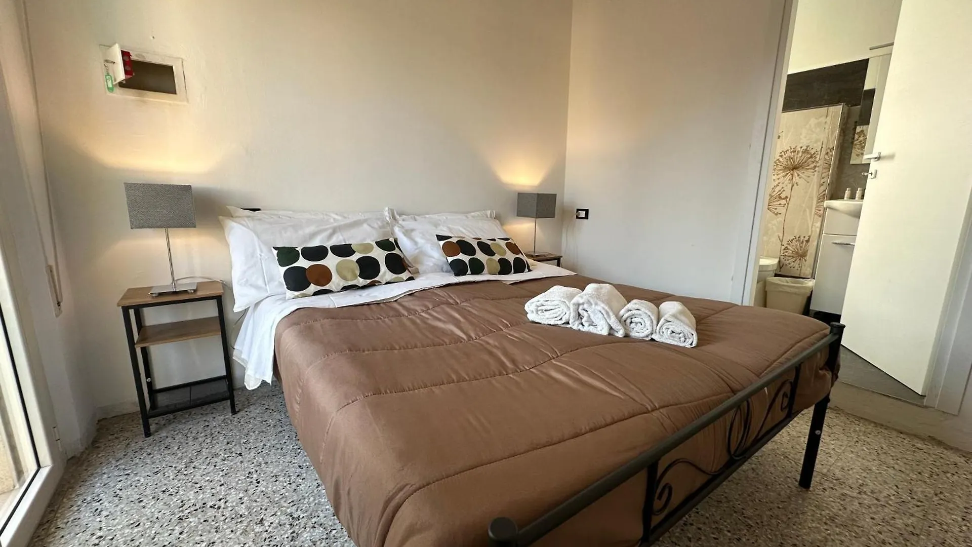 Hotel Astor contacts
